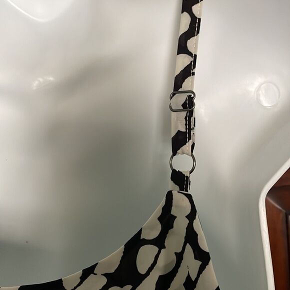 NWT CAbi #5732 Hobnob Two Tier Cami Green/Black XS - Picture 6 of 9